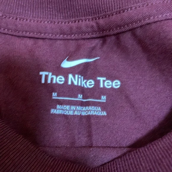 Nike Men's Burgundy Just Do It T-Shirt Size Medium (Brand New) - Picture 2 of 5